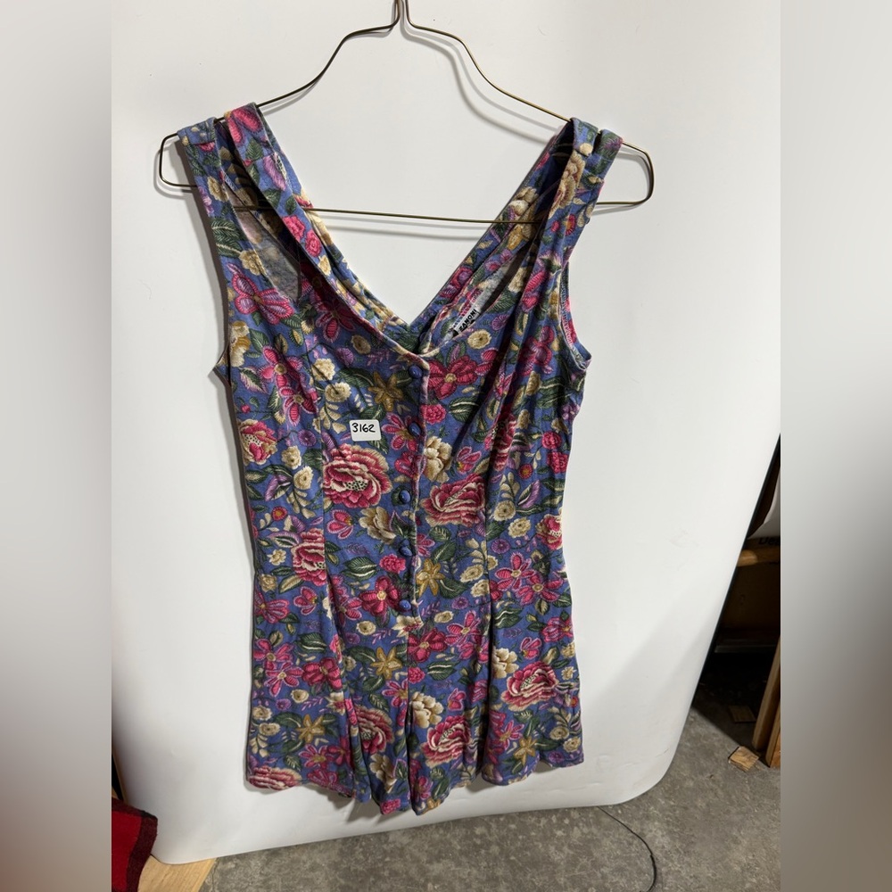 #3162-Floral V-Neck tank top
